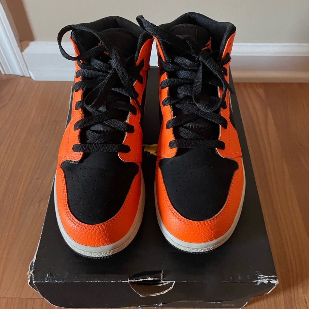 Jordan 1 midi